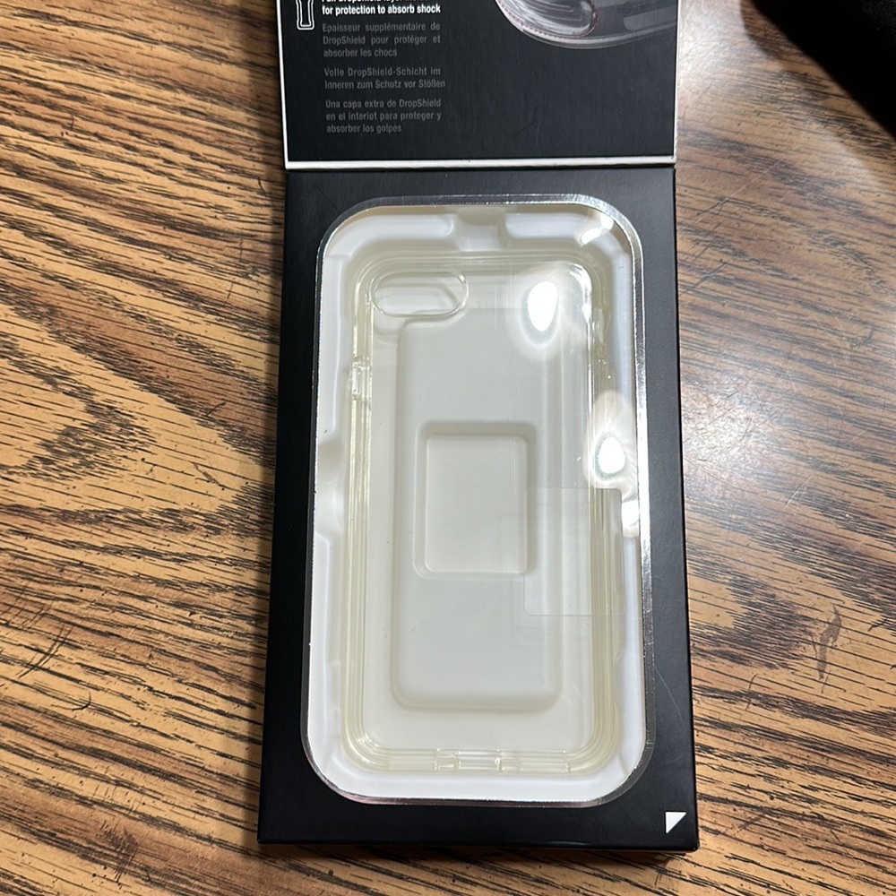 IPhone SE / 8 / 7 Raptic Clear Case - Picture 2 of 3